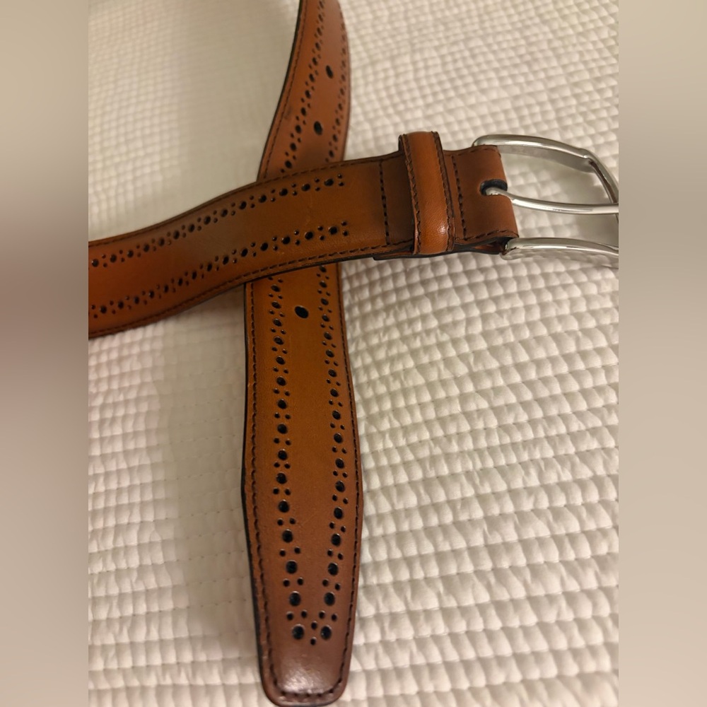 Men's Allen Edmonds Dress Belt like new